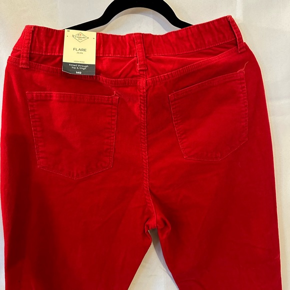 Red St. John’s Bay corduroy pants - Picture 5 of 7